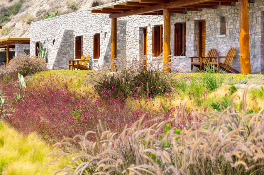 villa-nadia-garden-alfresco-seating-luxury-crete