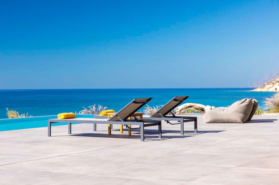 villa-nadia-terrace-infinity-swimming-pool-sea-views-sunloungers-luxury-crete
