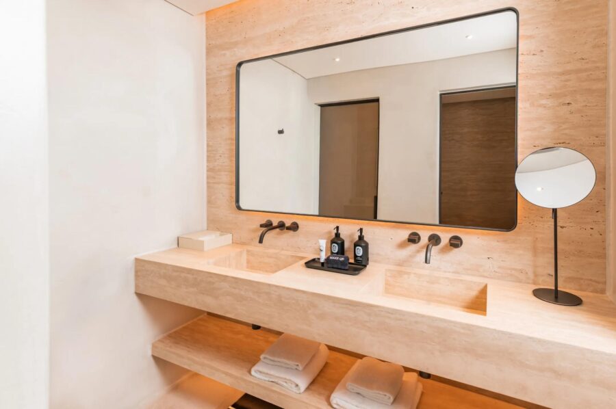 villa-paloma-bathroom-double-sink-modern-sleek-luxury-mykonos