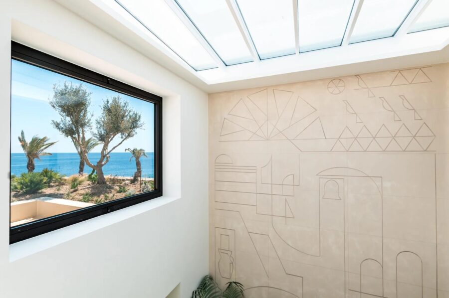 villa-paloma-hallway-artwork-sea-view-luxury-mykonos