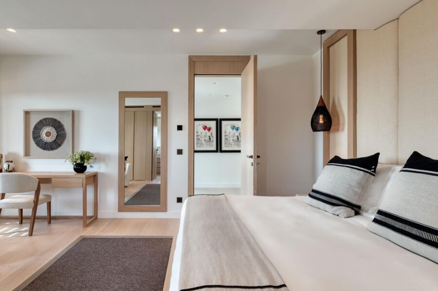 villa-petra-bedroom-spacious-desk-artwork-serene-modern-design-luxury-mykonos