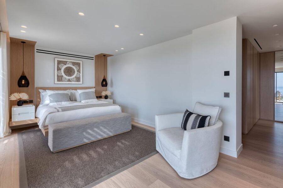 villa-petra-bedrooms-tranquil-serene-modern-design-luxury-mykonos
