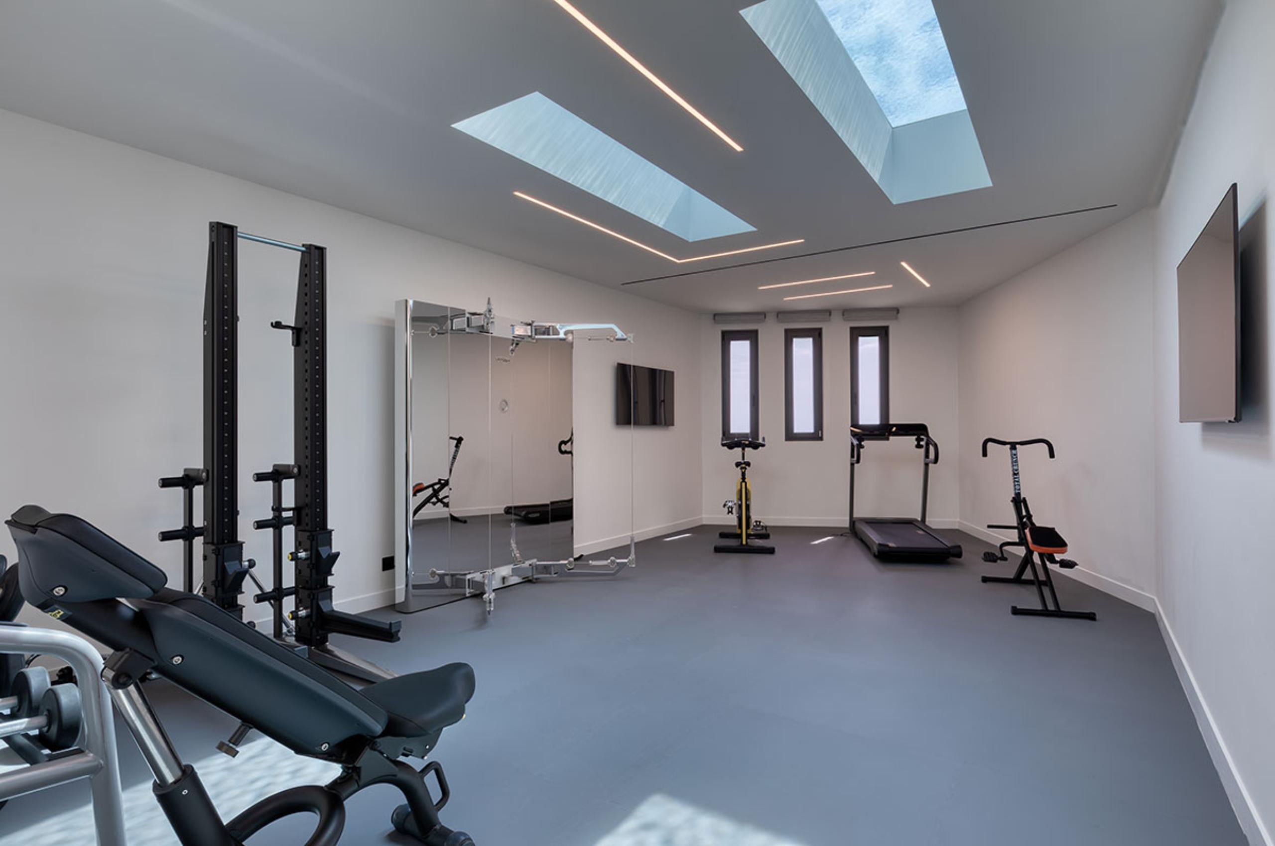 villa-petra-gym-fitness-workout-wellness-luxury-mykonos