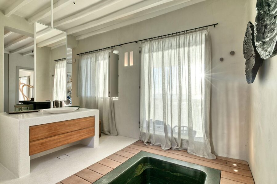 villa-selina-bathroom-bath-sink-wellness-luxury-design-mykonos