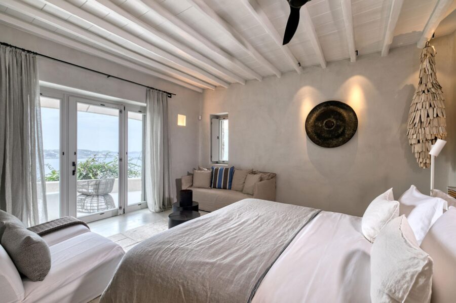 villa-selina-bedroom-sea-view-balcony-serene-tranquil-mediterranean-design-luxury-mykonos