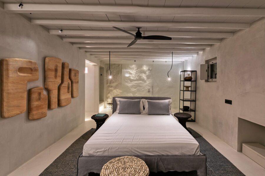 villa-selina-bedroom-shower-unique-artwork-serene-mediterranean-design-luxury-mykonos