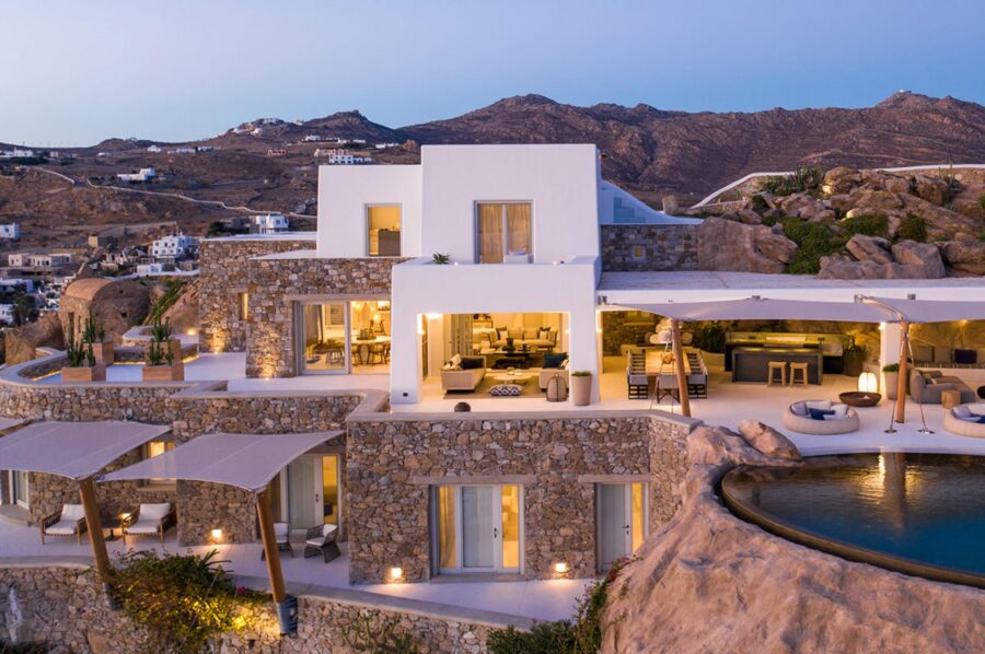 villa-selina-exterior-unique-mediterranean-design-infinity-pool-terrace-luxury-rental-retreat-mykonos