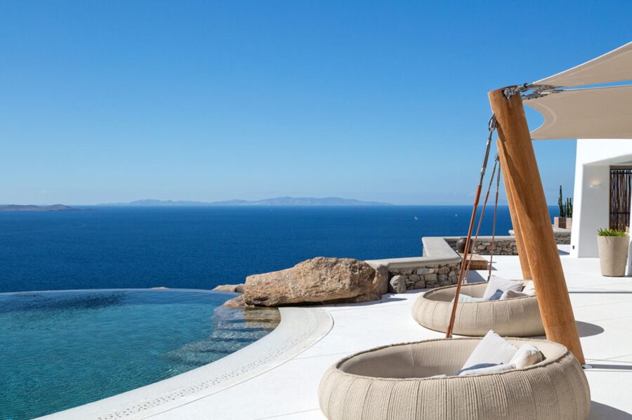 villa-selina-infinity-pool-terrace-outdoor-seating-sea-view-luxury-mediterranean-retreat-mykonos
