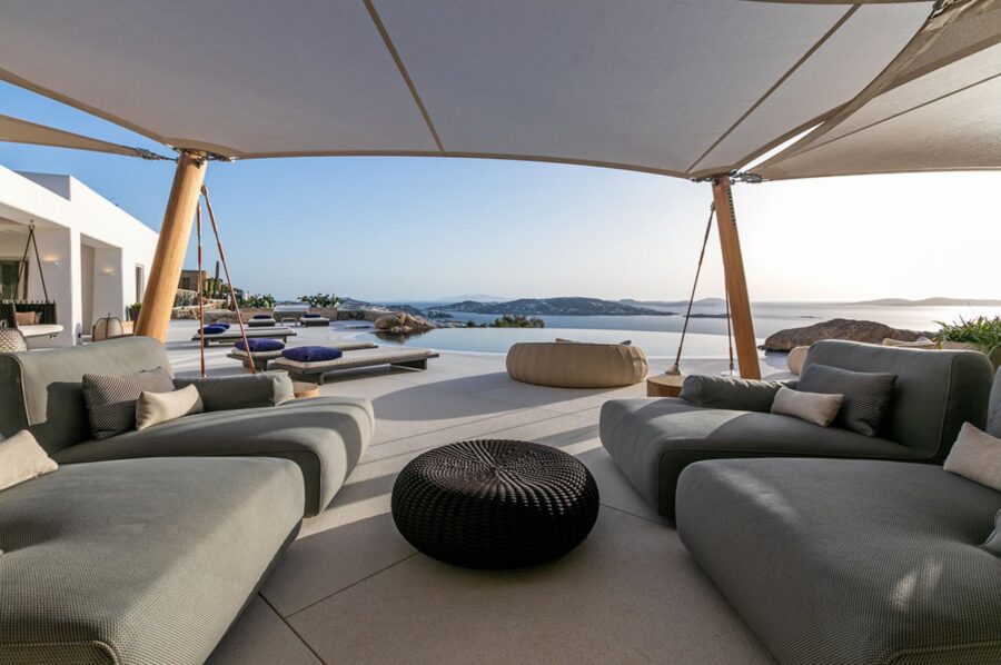 villa-selina-outdoor-lounge-infinity-pool-sea-view-terrace-luxury-mykonos