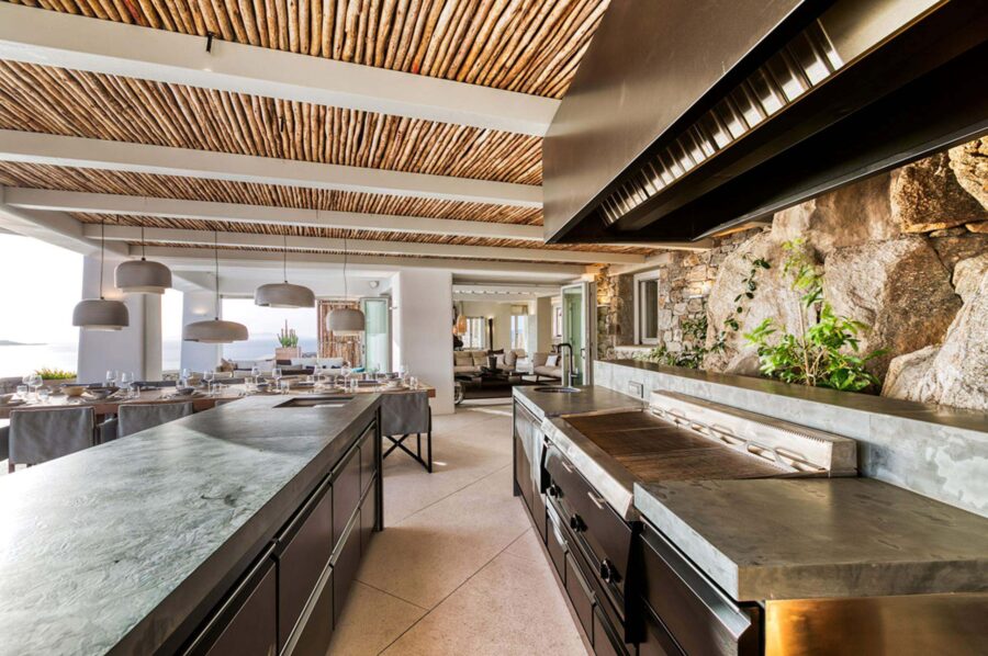 villa-selina-summer-kitchen-outdoor-dining-indoor-outdoor-living-luxury-mykonos