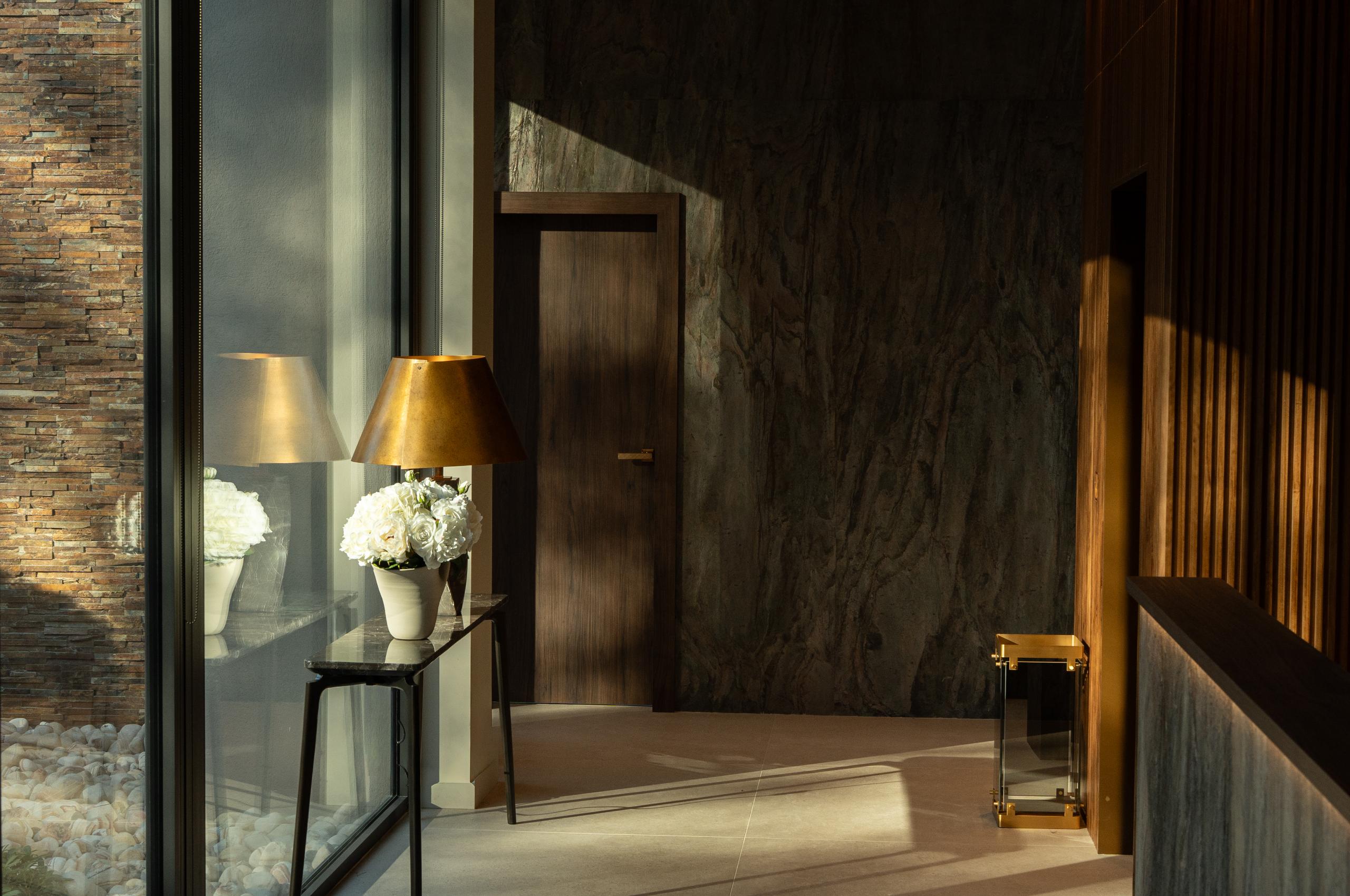 villa-soline-entrance-hallway-luxury-interiors-lacroixvalmer