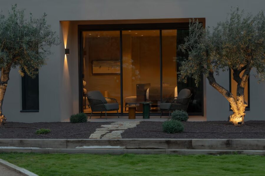 villa-soline-exterior-garden-alfresco-seating-luxury-rental-retreat-lacroixvalmer