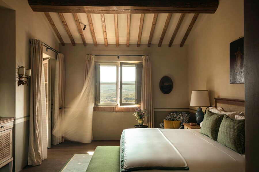 villa-thea-bedroom-scenic-views-elegant-traditional-design-luxury-tuscany