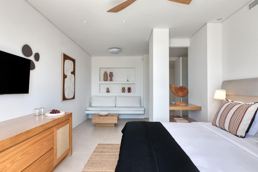 villa-theodora-bedroom-lounge-area-elegant-serene-mediterranean-design-luxury-mykonos