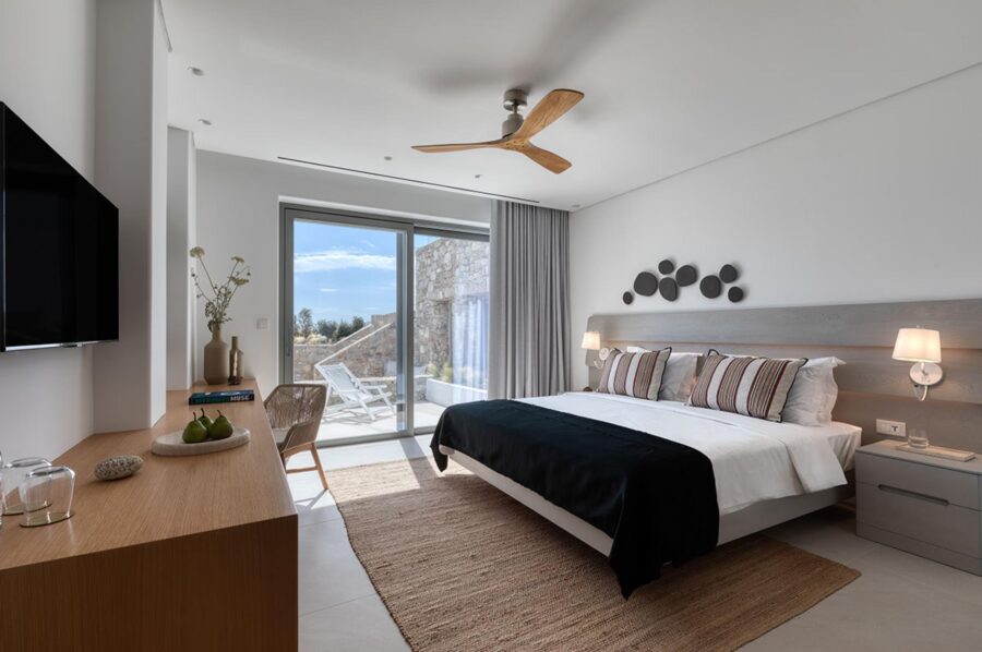 villa-theodora-bedroom-terrace-tranquil-serene-interior-design-luxury-mykonos