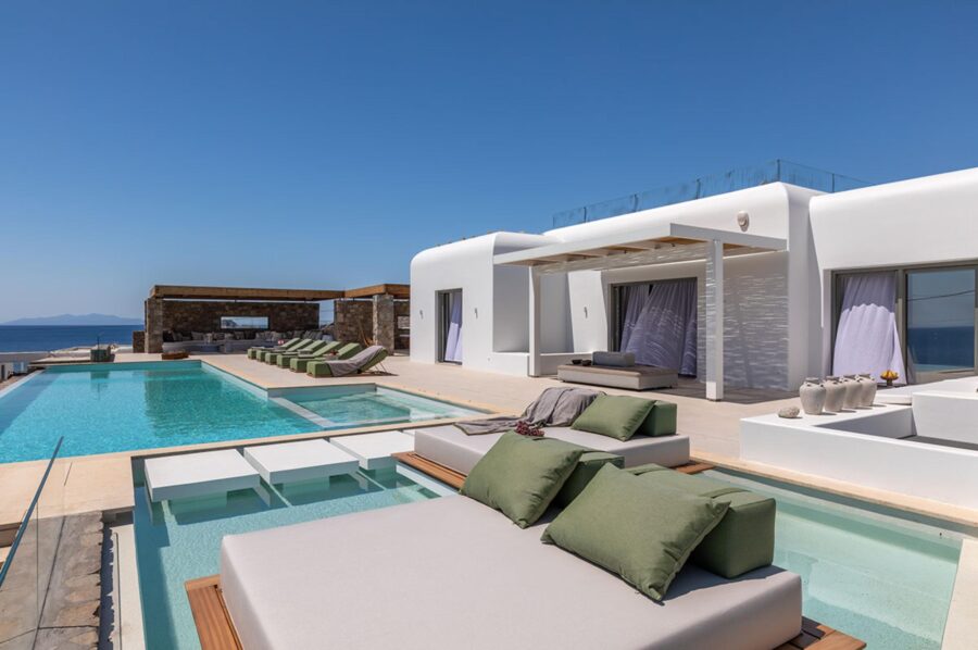 villa-theodora-swimming-pool-terrace-sun-loungers-sea-view-luxury-mykonos