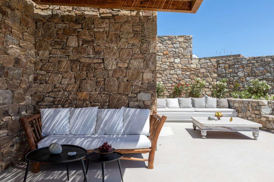 villa-theodora-tranquil-terrace-covered-seating-luxury-mykonos