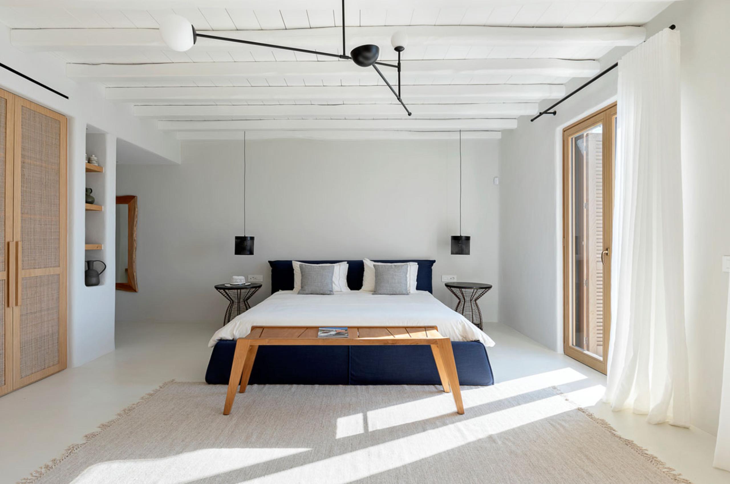 villa-zeta-bedroom-spacious-serene-tranquil-design-modern-luxury-mykonos