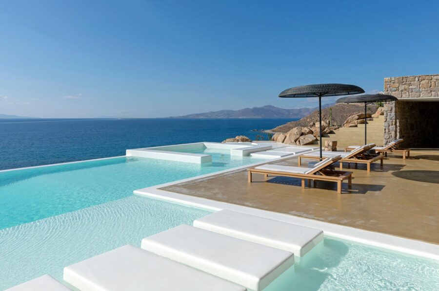villa-zeta-infinity-swimming-pool-terrace-sunbeds-scenic-sea-views-luxury-mykonos