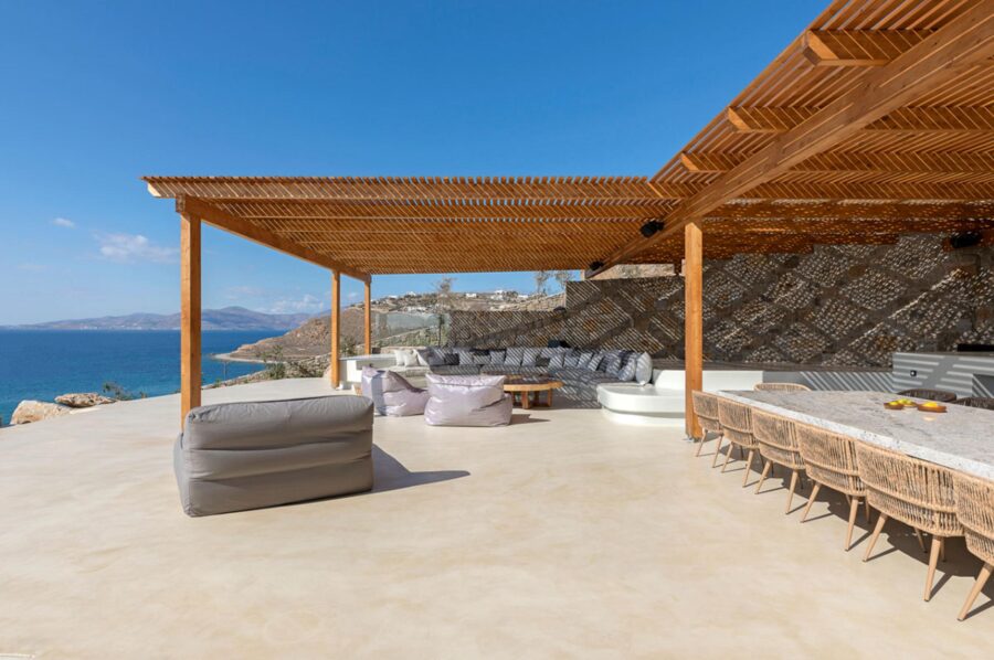 villa-zeta-terrace-alfresco-dining-summer-kitchen-vernada-covered-seating-sea-views-luxury-mykonos