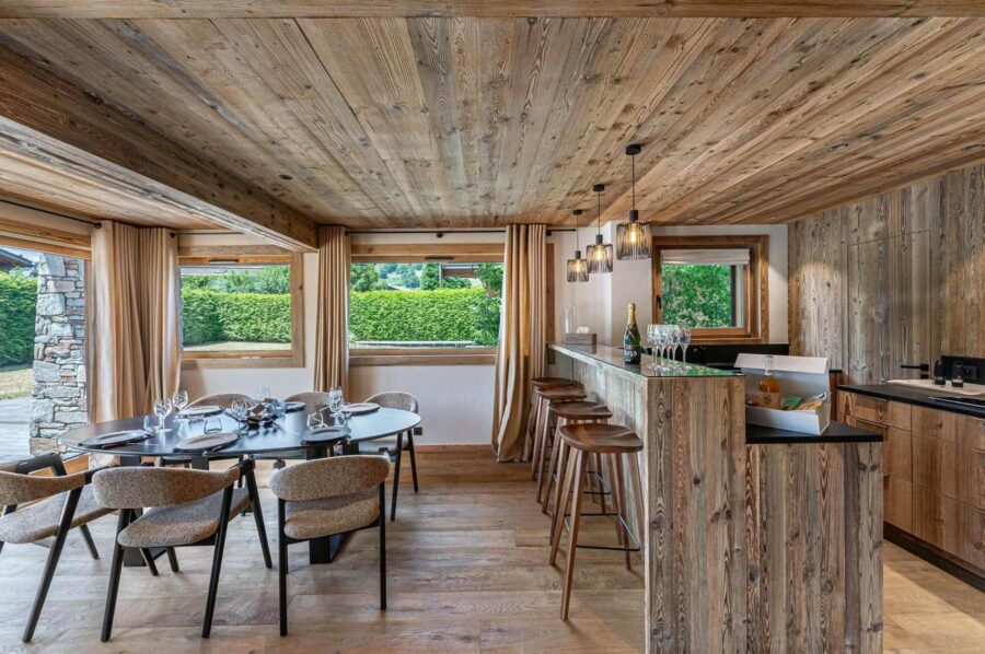 chalet-avalon-dining-room-kitchen-elegant-alpine-design-luxury-megeve