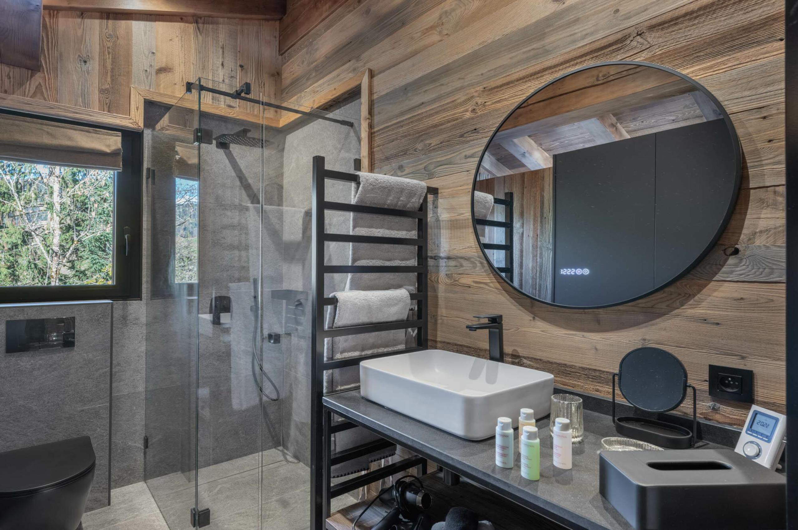 chalet-dila-bathroom-shower-sink-modern-design-luxury-megeve