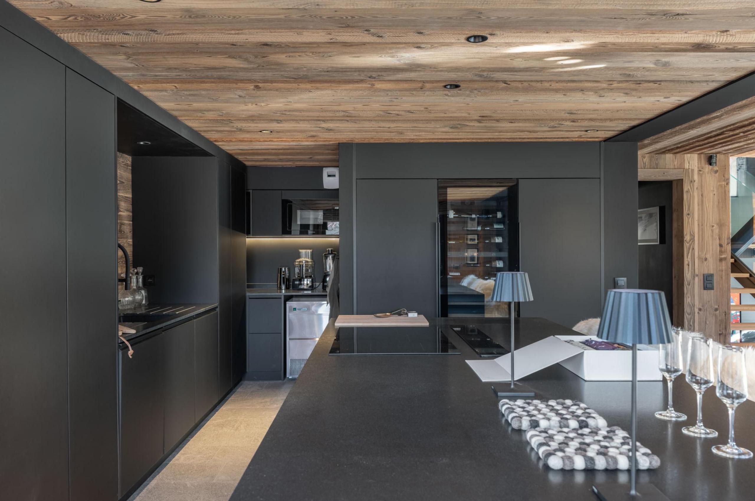 chalet-dila-kitchen-breakfast-bar-sleek-modern-design-luxury-megeve