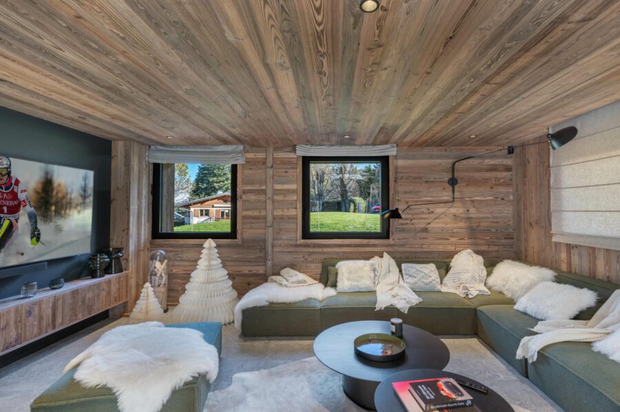 chalet-dila-tv-lounge-snug-luxury-megeve