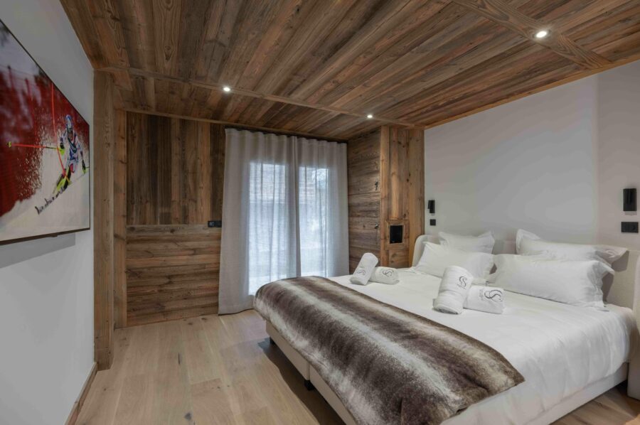 chalet-eira-bedroom-tv-modern-design-luxury-megeve