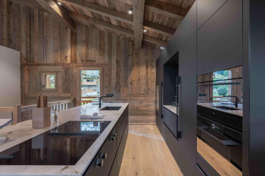 chalet-eira-kitchen-sleek-modern-design-luxury-megeve