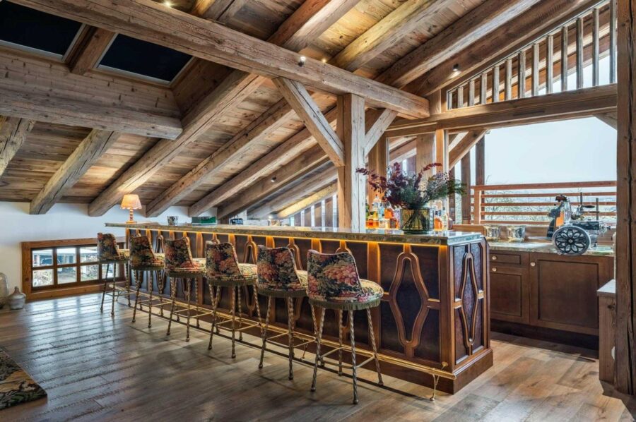chalet-fern-bar-elegant-alpine-design-luxury-megeve