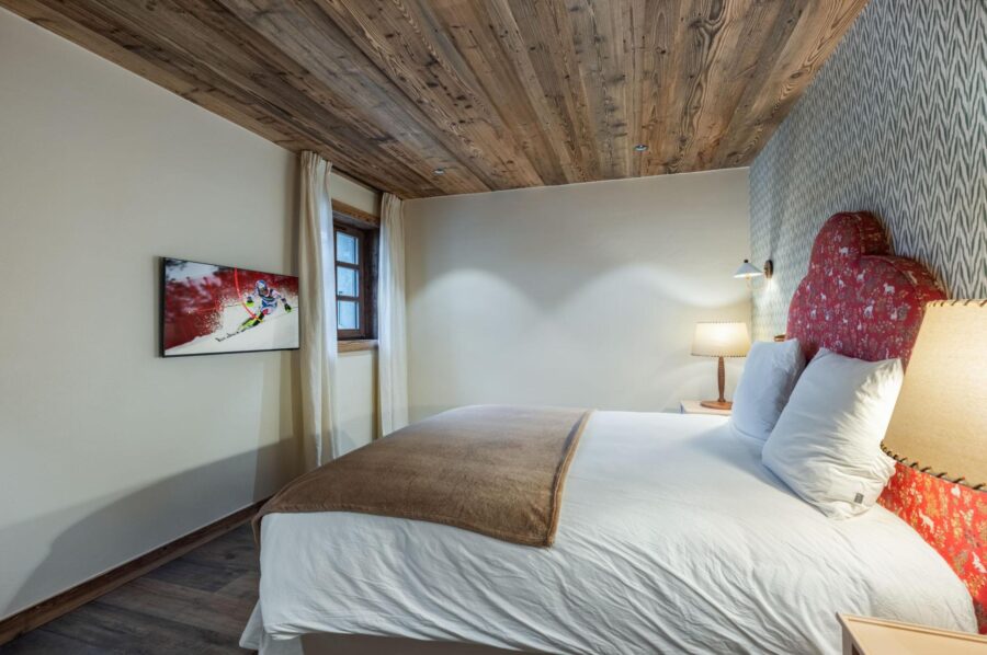chalet-fern-bedroom-elegant-interior-design-luxury-megeve