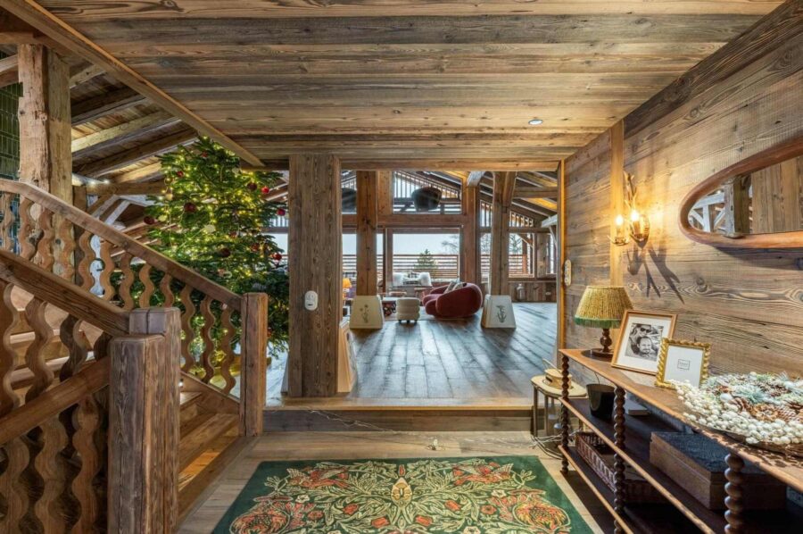 chalet-fern-hallway-staircase-entrance-luxury-megeve