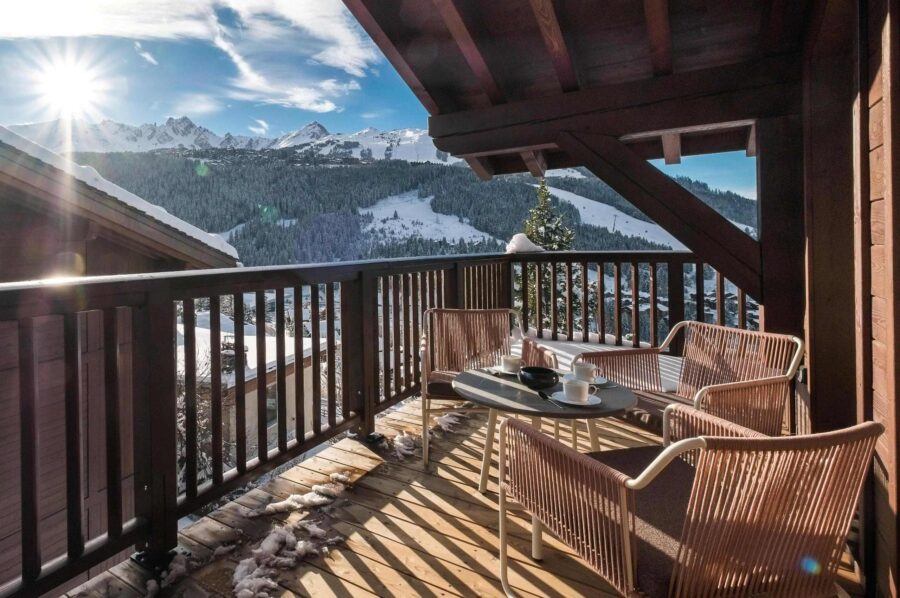chalet-junie-balcony-alfresco-seating-mountain-view-luxury-courchevel1650