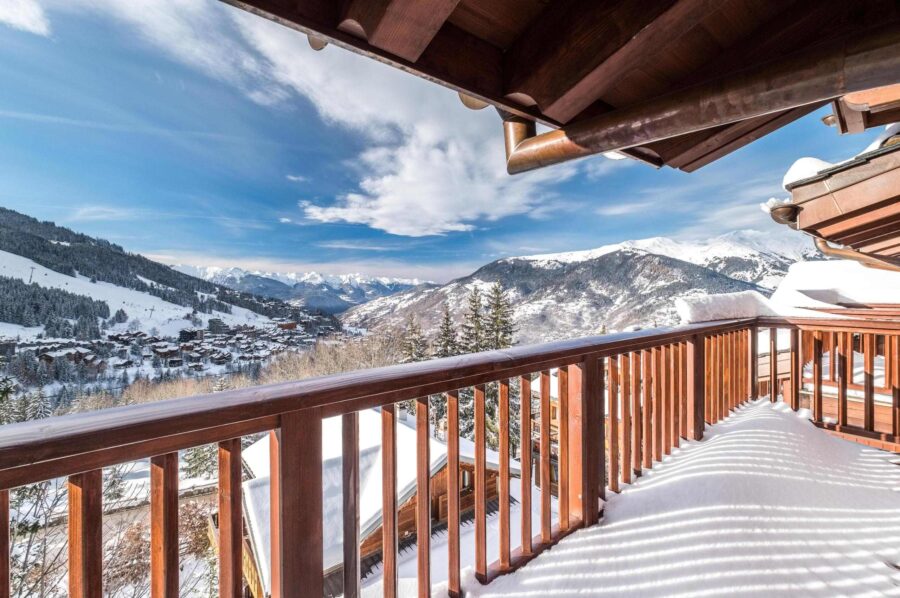 chalet-junie-balcony-winter-mountain-views-luxury-courchevel1650