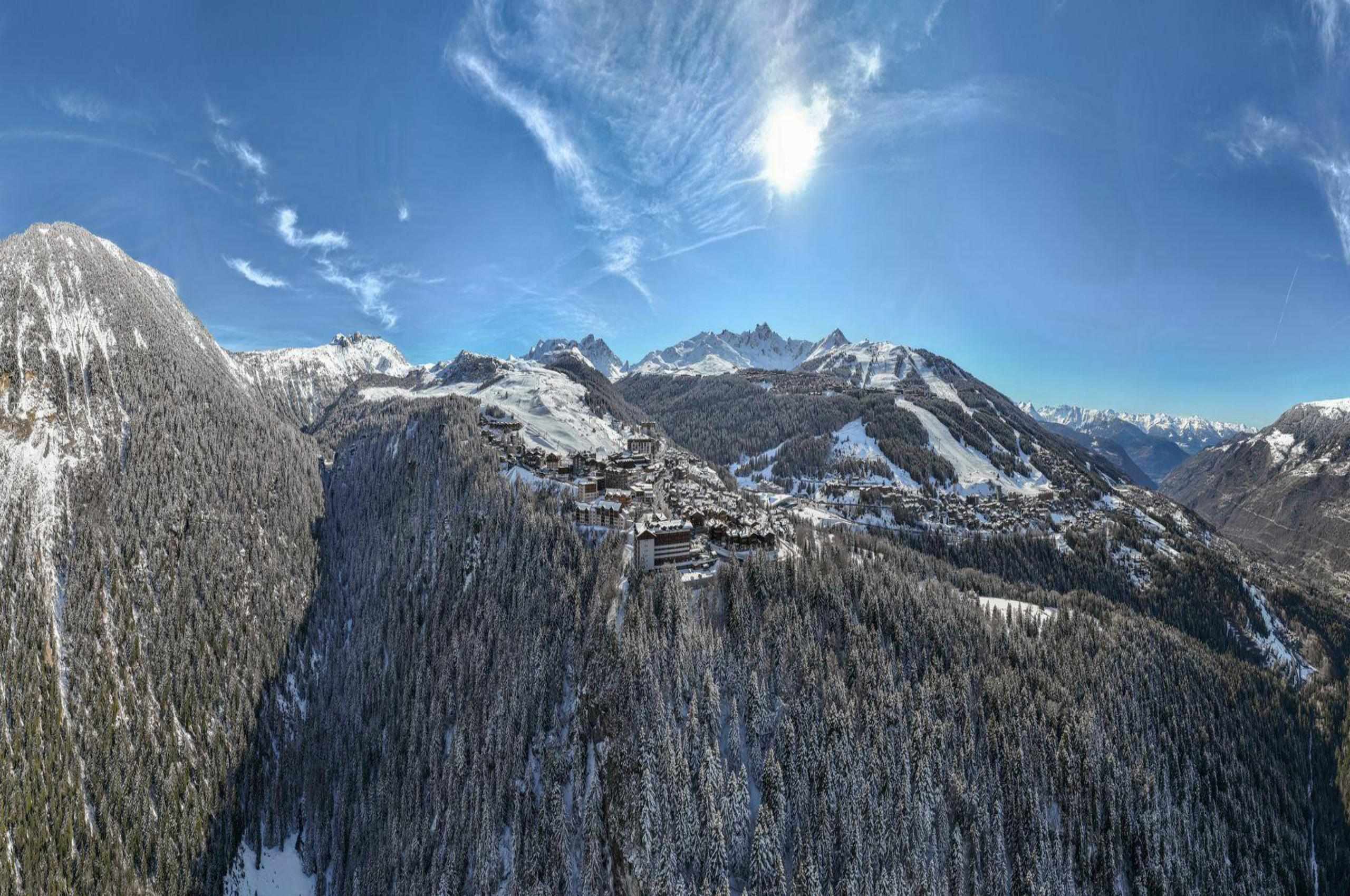chalet-junie-scenic-alpine-landscape-luxury-rental-retreat-courchevel1650