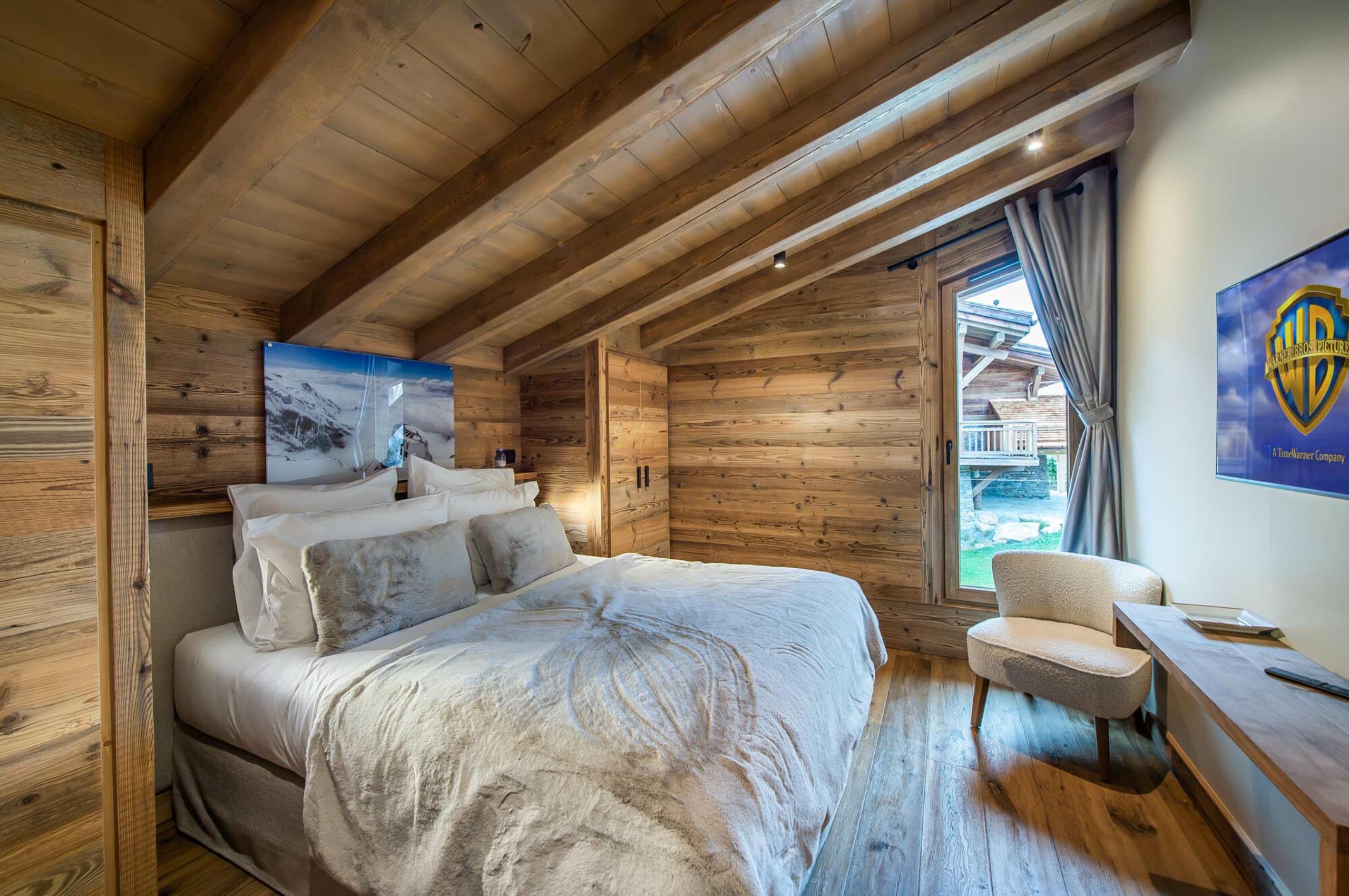 chalet-juno-bedroom-elegant-design-luxury-megeve