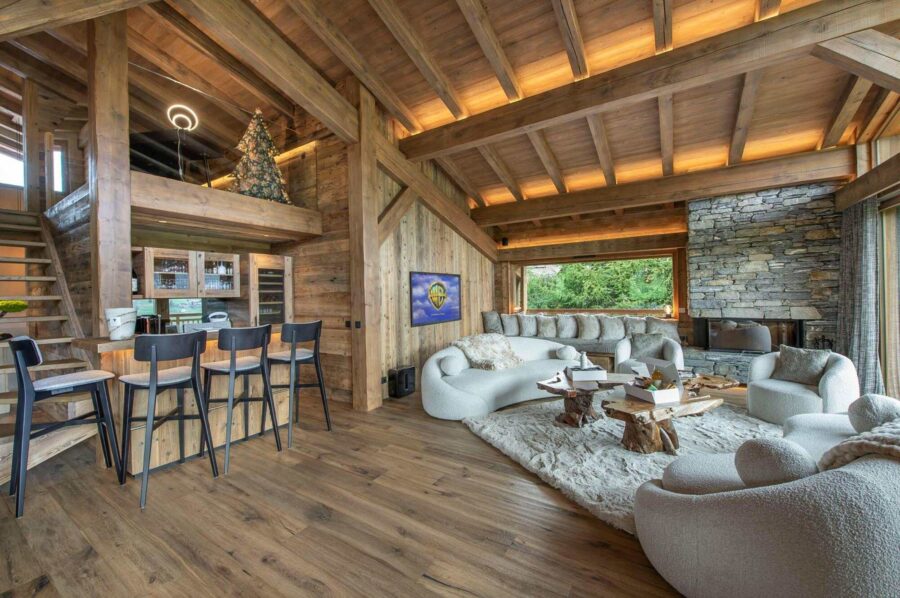 chalet-juno-living-area-openplan-bar-luxury-megeve
