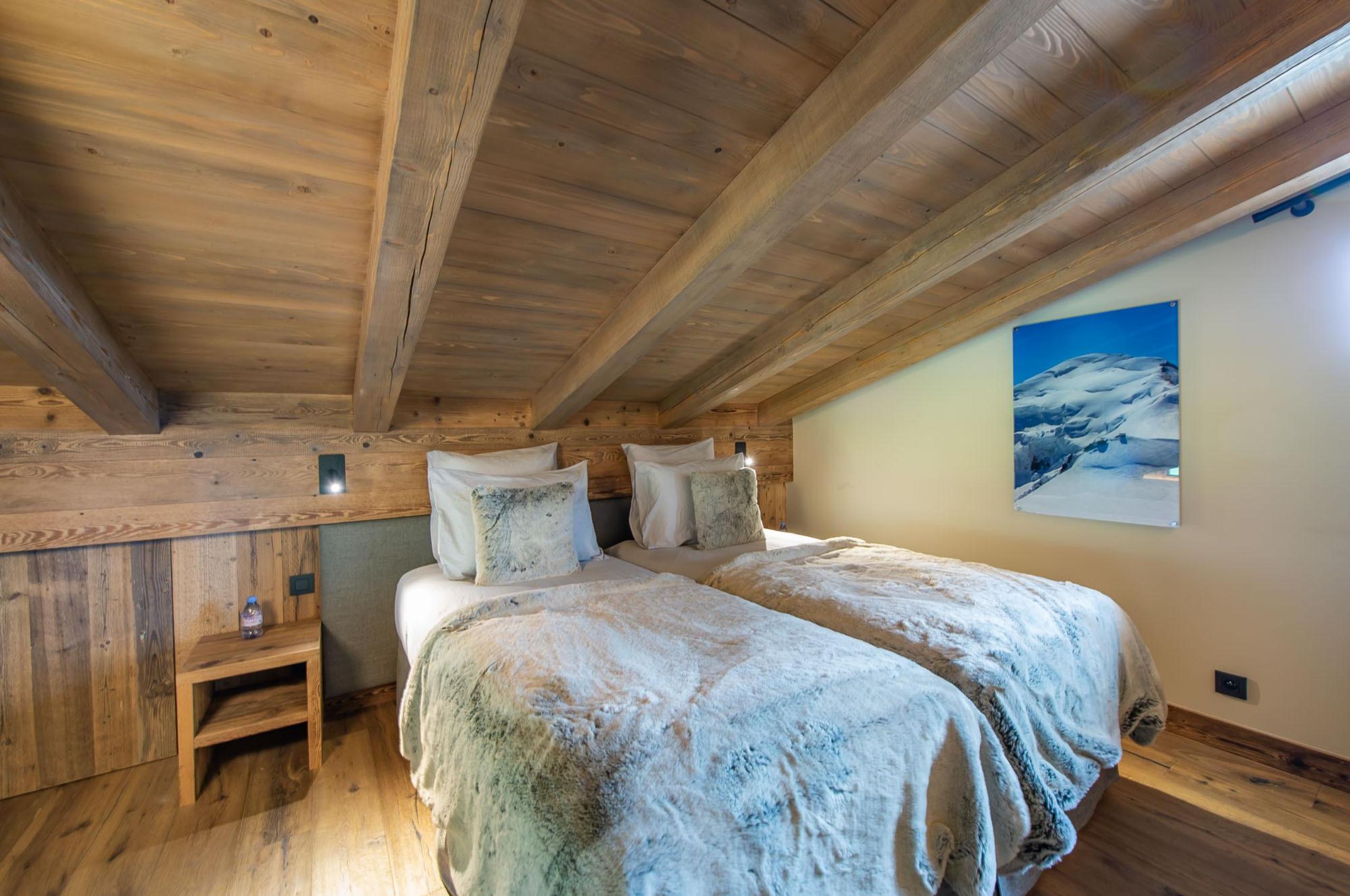 chalet-juno-twin-bedroom-luxury-megeve