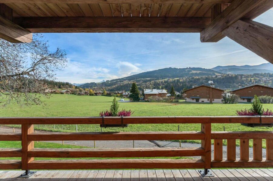 chalet-marnie-balcony-undisturbed-countryside-views-luxury-megeve