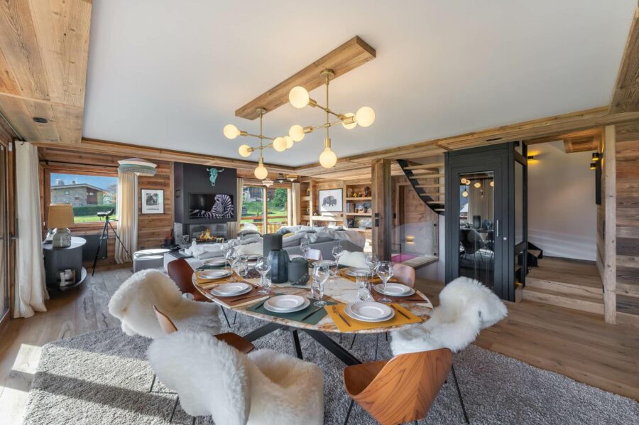 chalet-marnie-dining-area-scenic-views-elegant-alpine-design-luxury-megeve