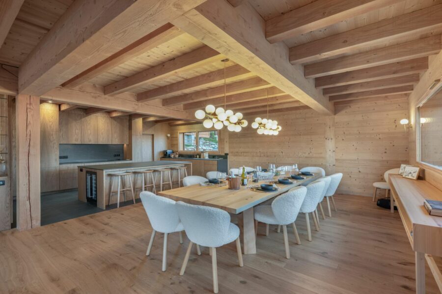 chalet-sadie-dining-area-kitchen-openplan-luxury-megeve