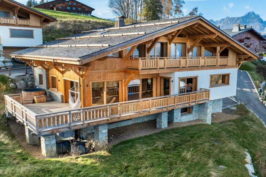 chalet-sadie-exterior-luxury-rental-retreat-megeve