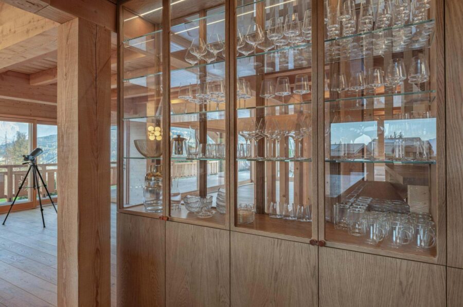 chalet-sadie-glassware-cabinet-luxury-megeve