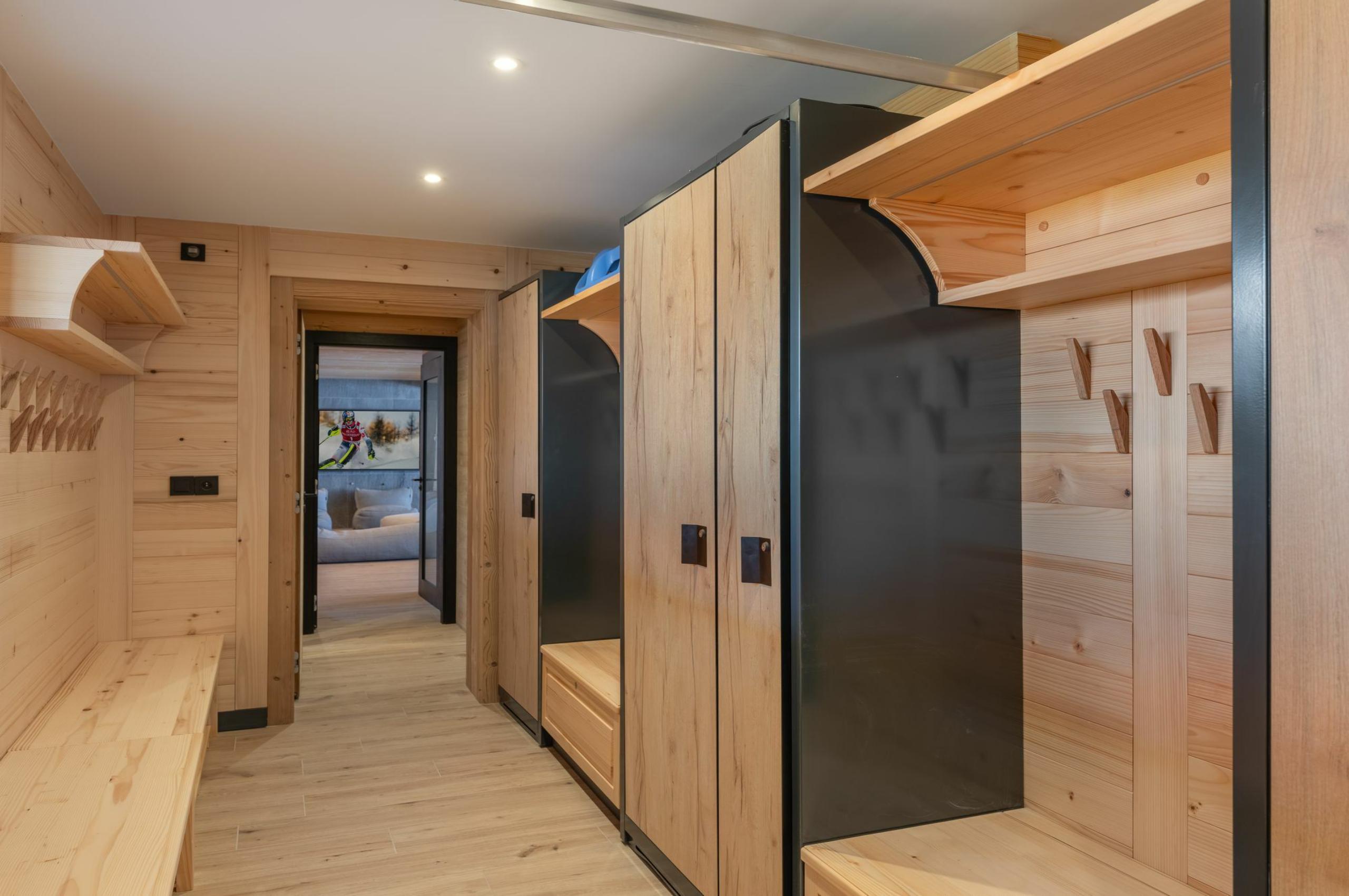 chalet-sadie-ski-room-boot-storage-luxury-megeve