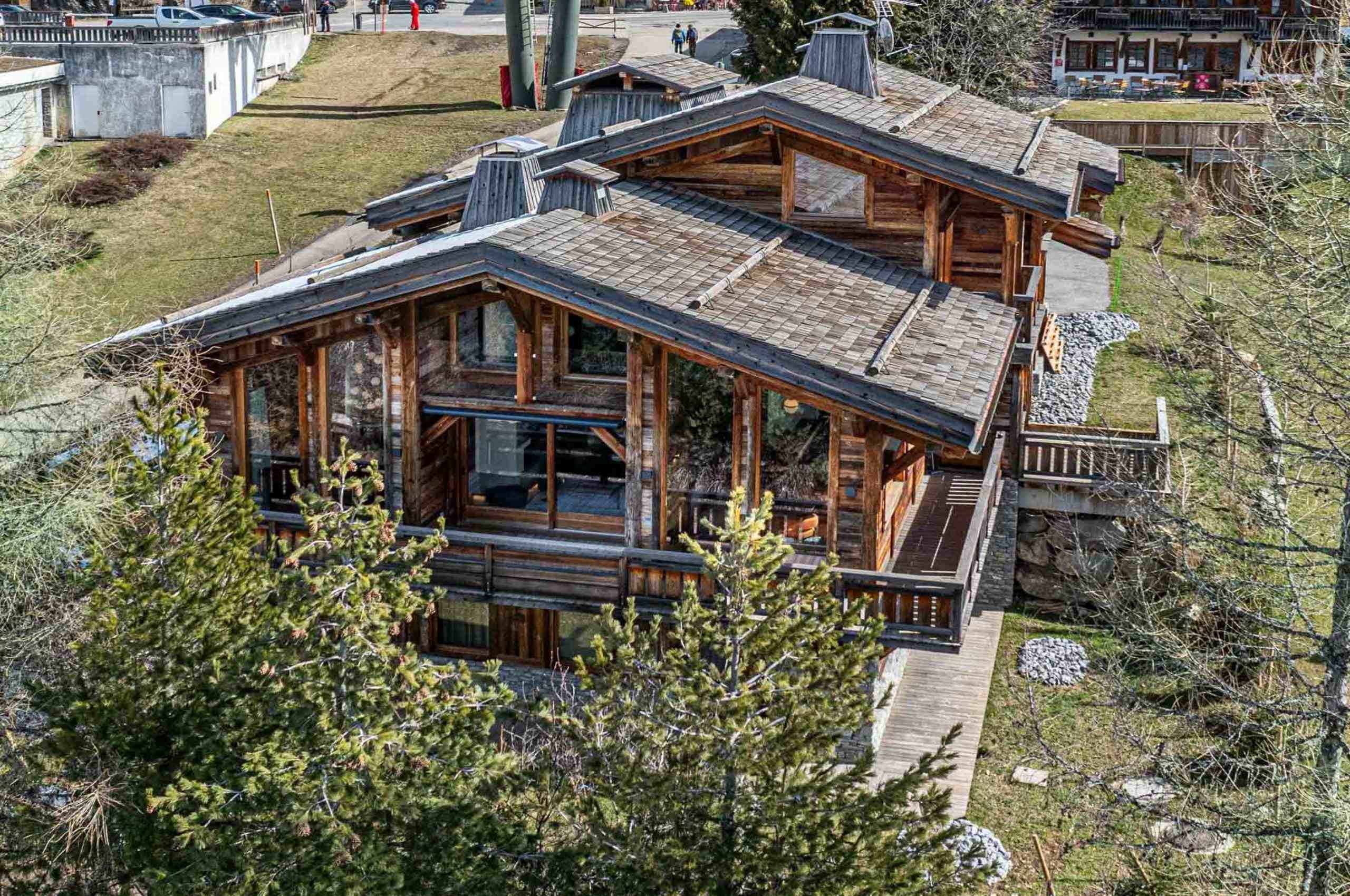 chalet-sage-exterior-summer-luxury-alpine-rental-retreat-megeve