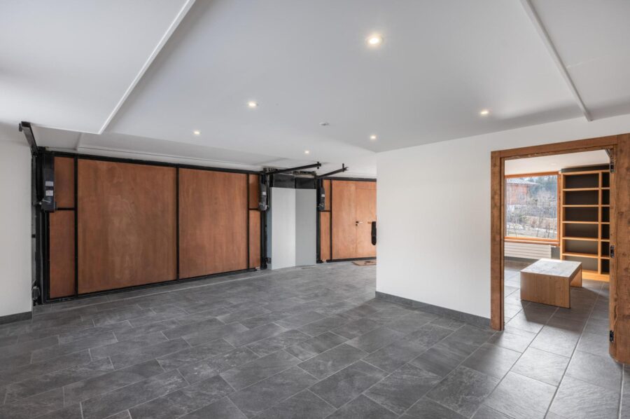 chalet-sage-garage-ski-room-luxury-megeve