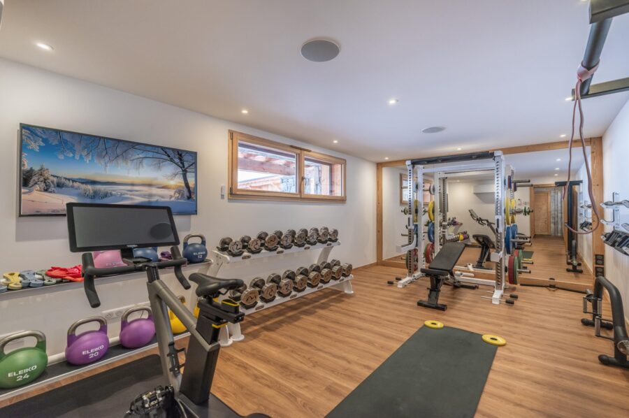 chalet-thalia-gym-fitness-workout-luxury-megeve