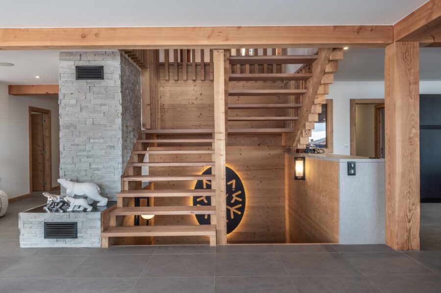 chalet-thalia-staircase-modern-alpine-design-luxury-megeve