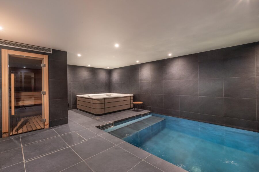 chalet-thalia-swimming-pool-sauna-spa-wellness-luxury-megeve